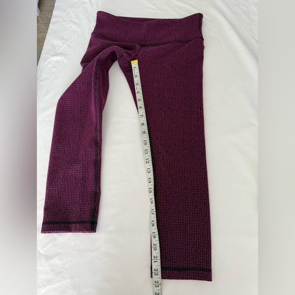 Lululemon Wunder Under Crop‎ III Teeny Tooth Deep Fuchsia Black Size 6 - Picture 10 of 11